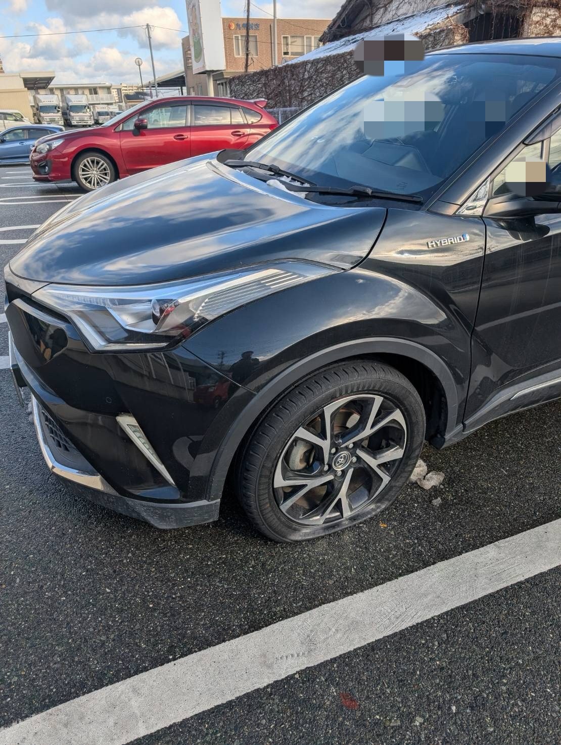 パンクした車両
